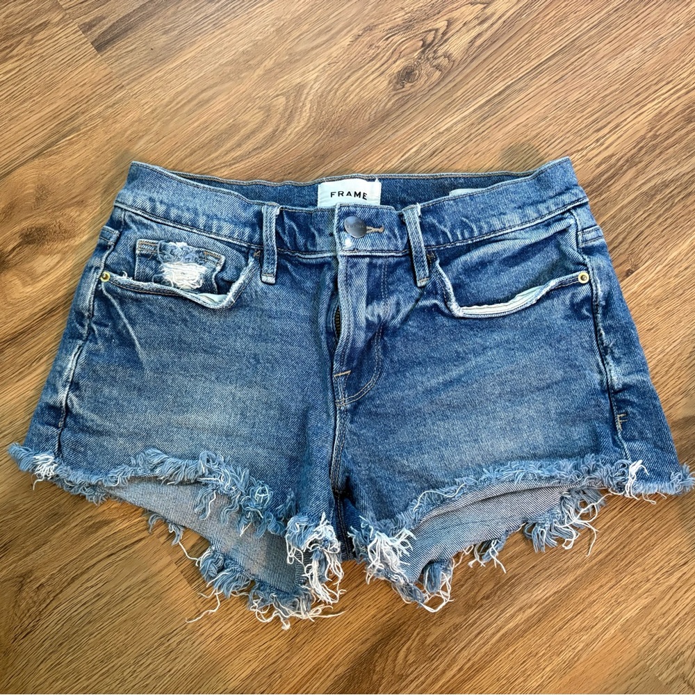 Frame Denim Distressed Jean Shorts Size 25  (0170)